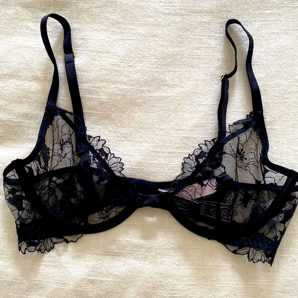 Victoria’s Secret Unlined Lace Demi Bra NWT